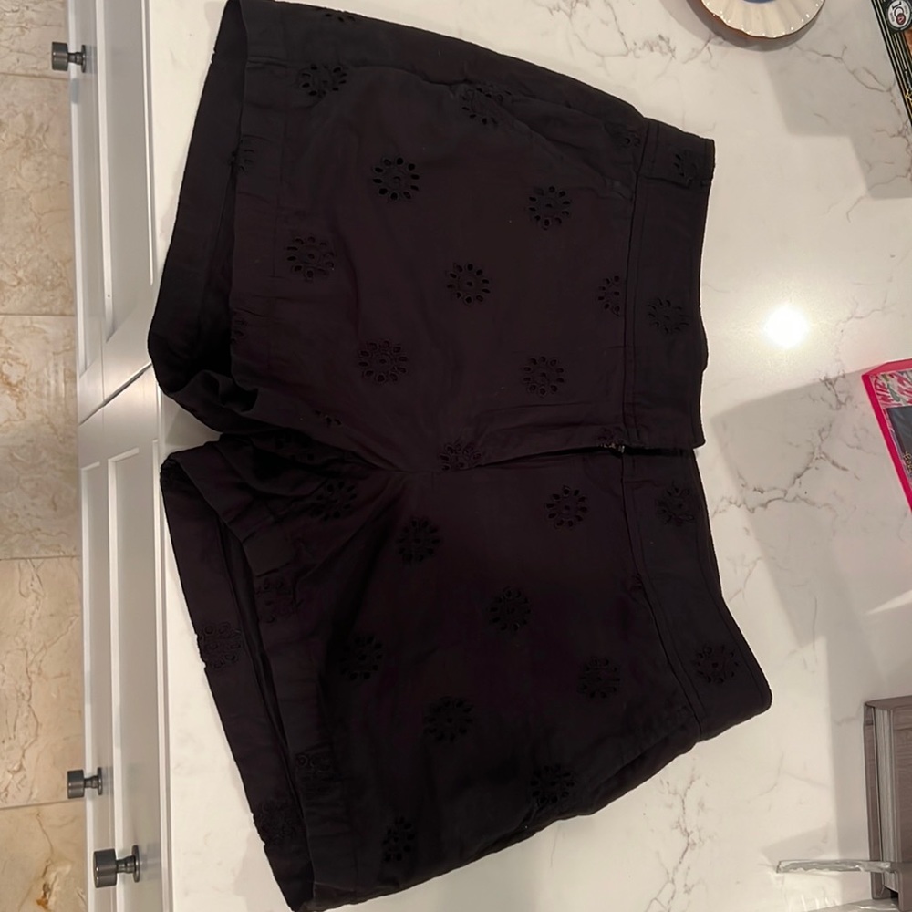 Vineyard Vines NWOT Shorts, size 6